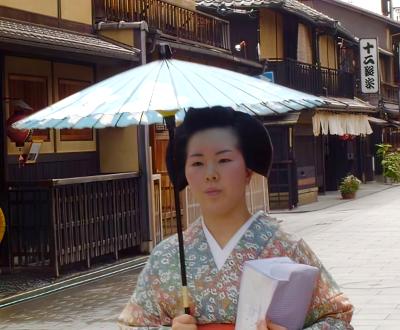 Traditional Geisha 