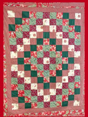 Trip Around the World Christmas Quilt