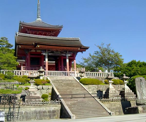 Entrance to Kiyomizu-Dera Temple, Kyoto